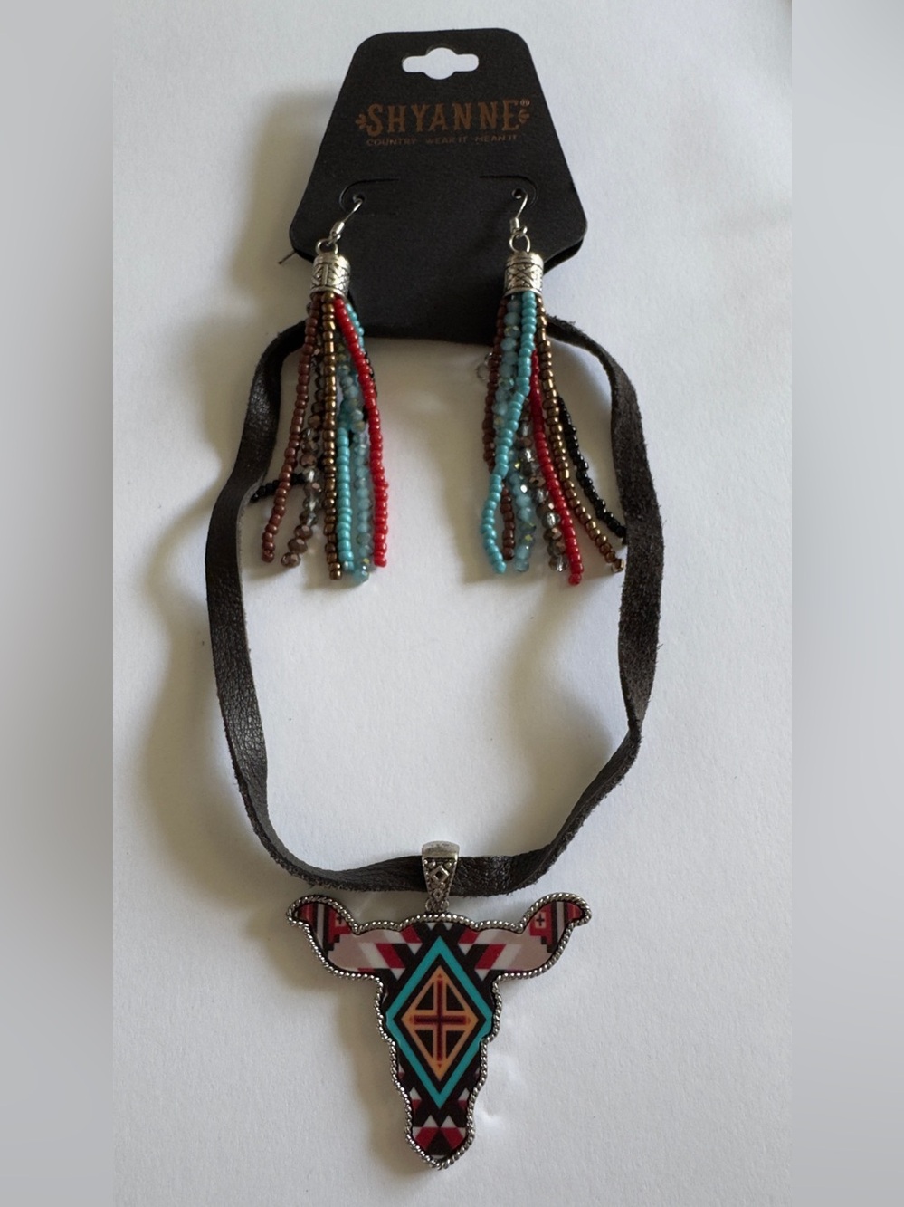 Shyanne Turquoise & Red Beaded Southwestern 7.5”choker Bull Pendant Earrings Se